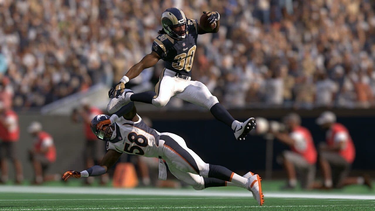 Madden NFL 17 thumbnail 4