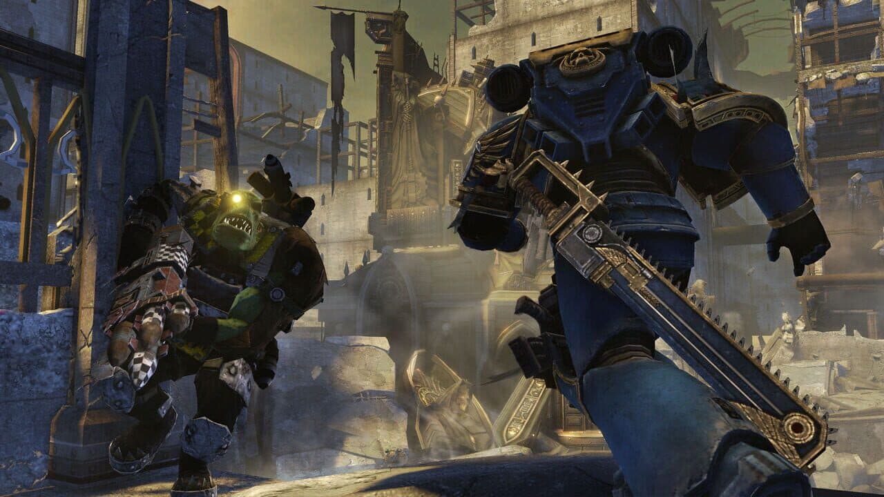 Warhammer 40,000: Space Marine thumbnail 3
