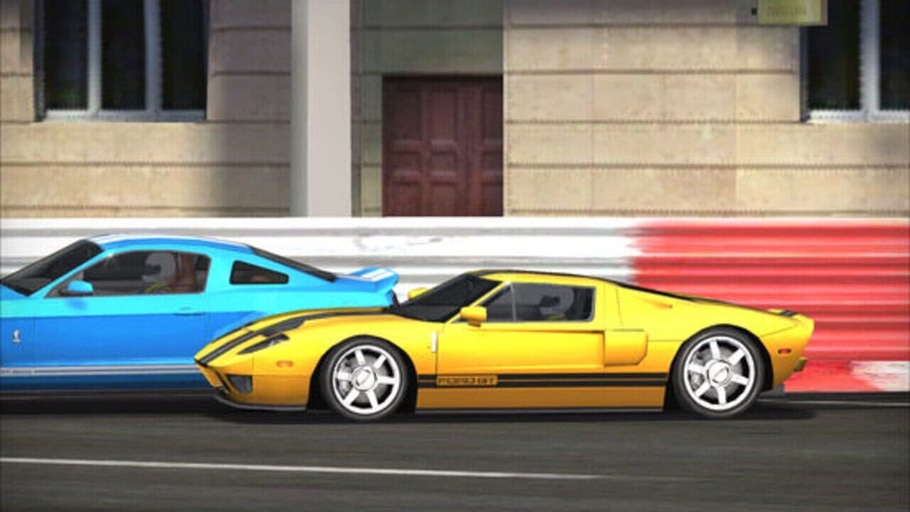 Real Racing 2 HD thumbnail 3