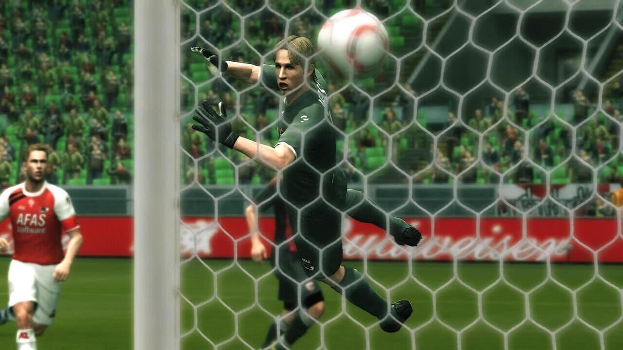 Pro Evolution Soccer 2011 thumbnail 2