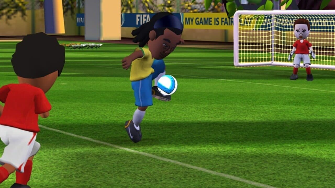 FIFA Soccer 09 All-Play thumbnail 5