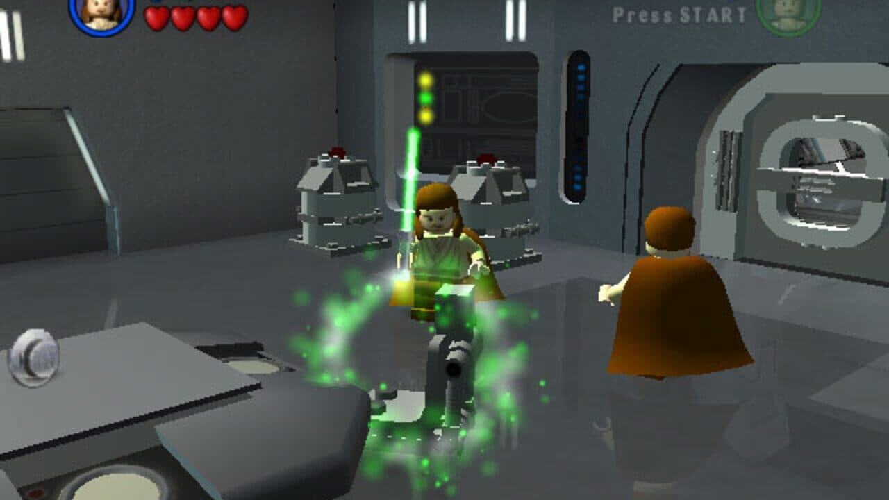 LEGO Star Wars: The Video Game thumbnail 2