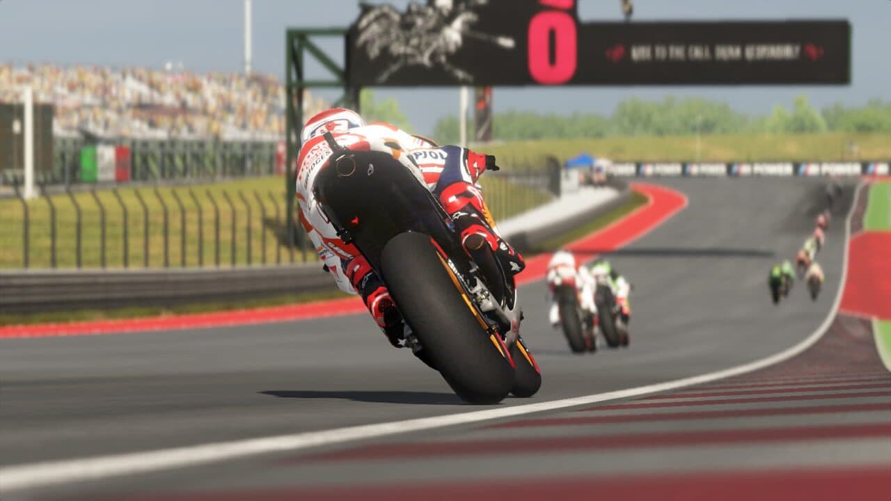 MotoGP 14 Compact thumbnail 2