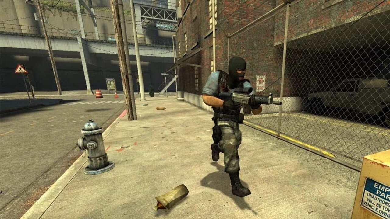Counter-Strike: Source thumbnail 3