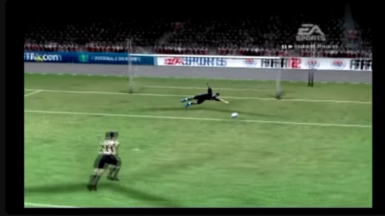 FIFA Soccer 12 thumbnail 2