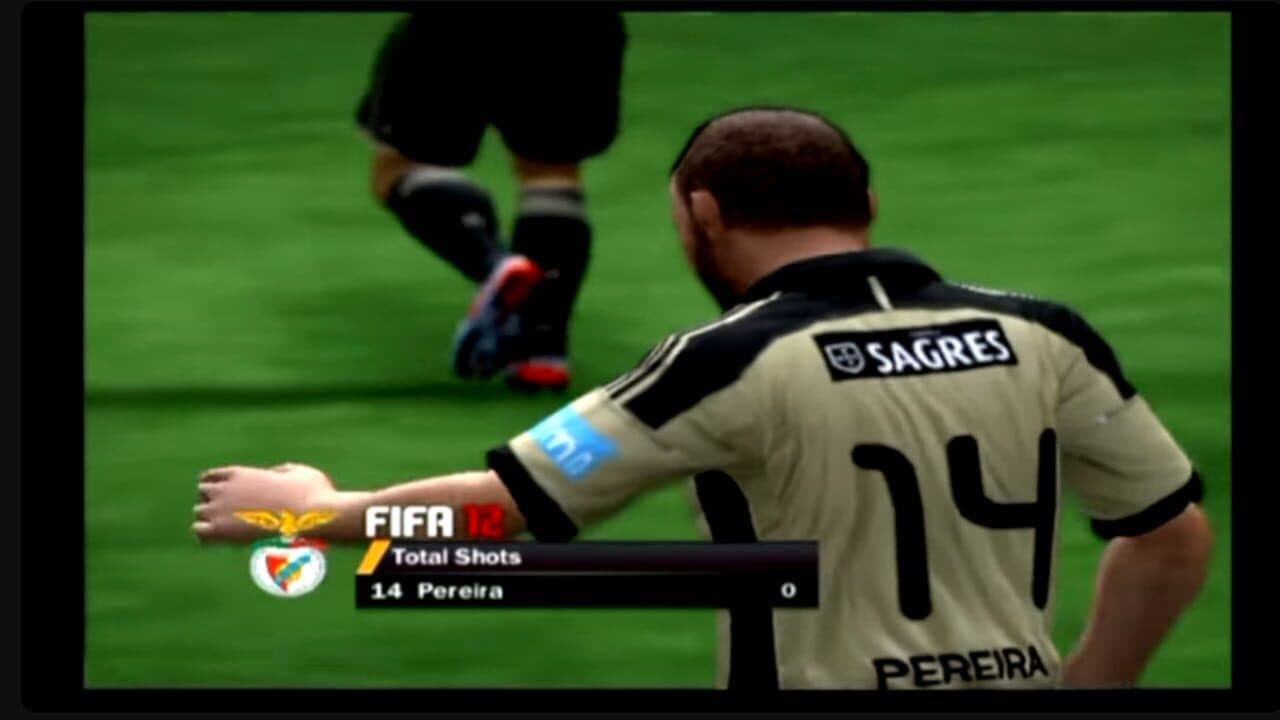 FIFA Soccer 12 thumbnail 7