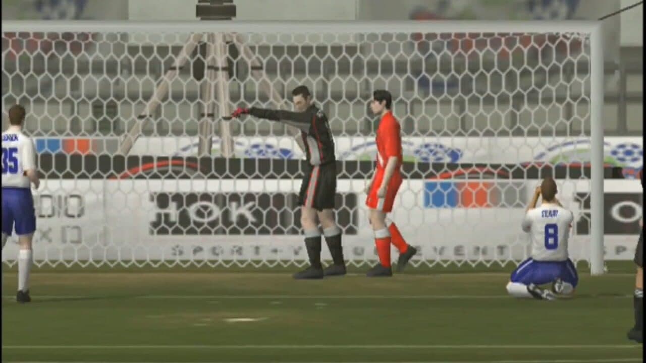 World Tour Soccer 2003 screenshot 1