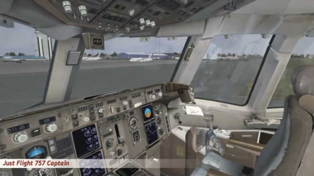 757 Captain thumbnail 2