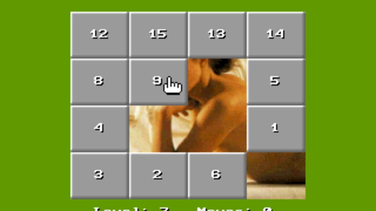 15 Move Hole Puzzle thumbnail 3