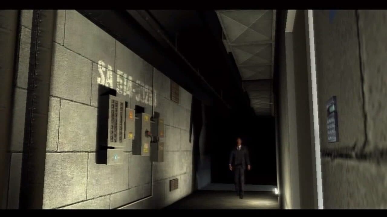 Tom Clancy's Splinter Cell HD screenshot 1