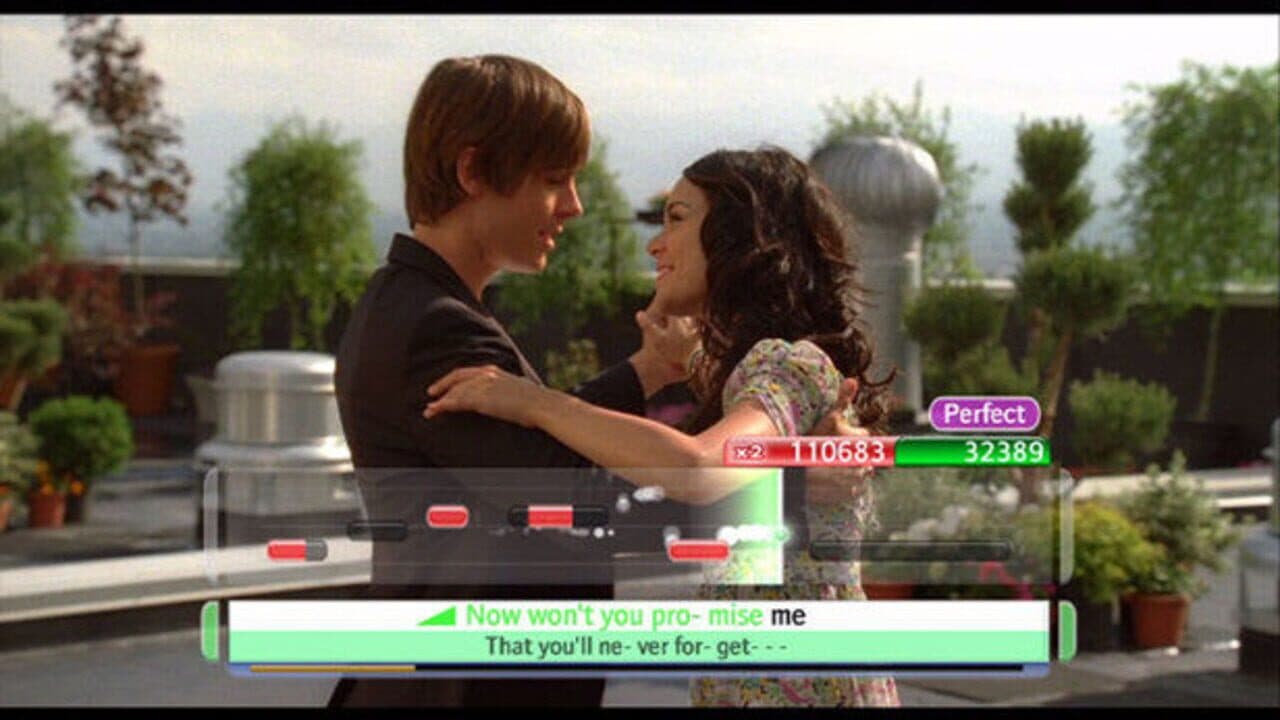 Disney Sing It: High School Musical 3 - Senior Year thumbnail 2