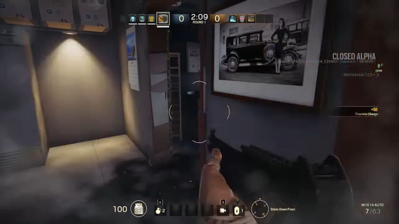 Tom Clancy's Rainbow Six Siege: Deluxe Edition thumbnail 2