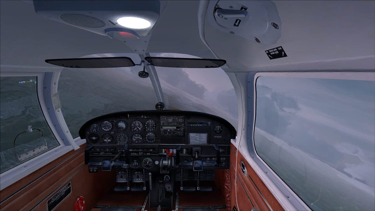 Microsoft Flight Simulator X: Steam Edition - Piper PA28 Cherokee 180F thumbnail 3