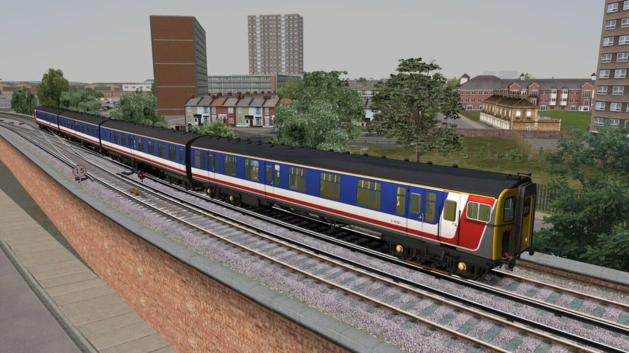Train Simulator 2021: BR Class 421 '4CIG' Loco thumbnail 5