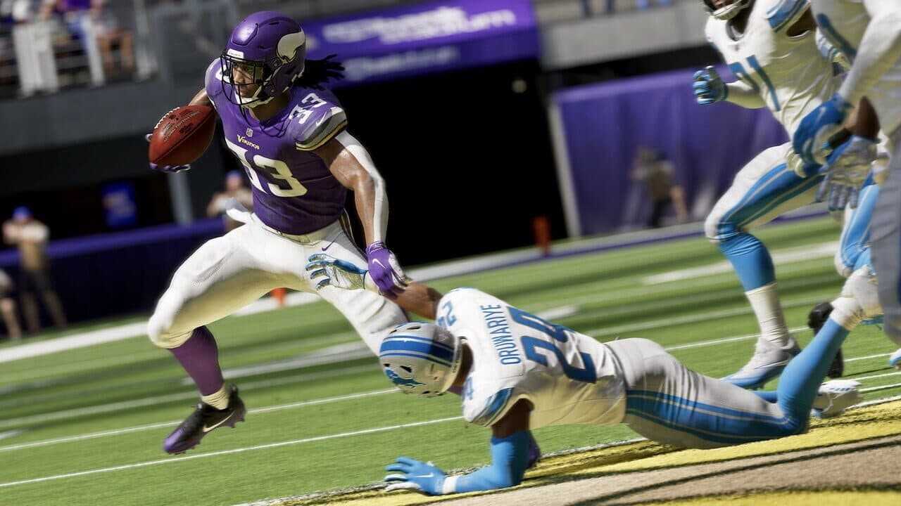Madden NFL 21: Superstar Edition thumbnail 2
