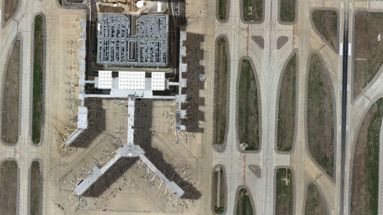 Tower!2011:SE - Memphis KMEM Airport thumbnail 3