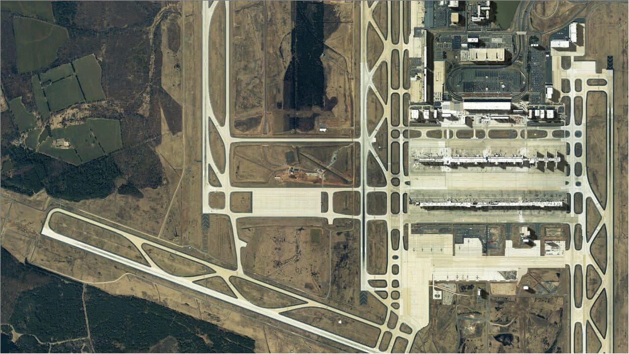 Tower!2011:SE - Washington KIAD Airport screenshot 1