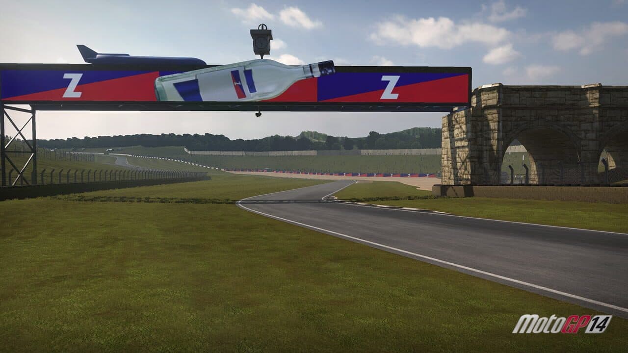 MotoGP 14: Donington Park British Grand Prix DLC thumbnail 10
