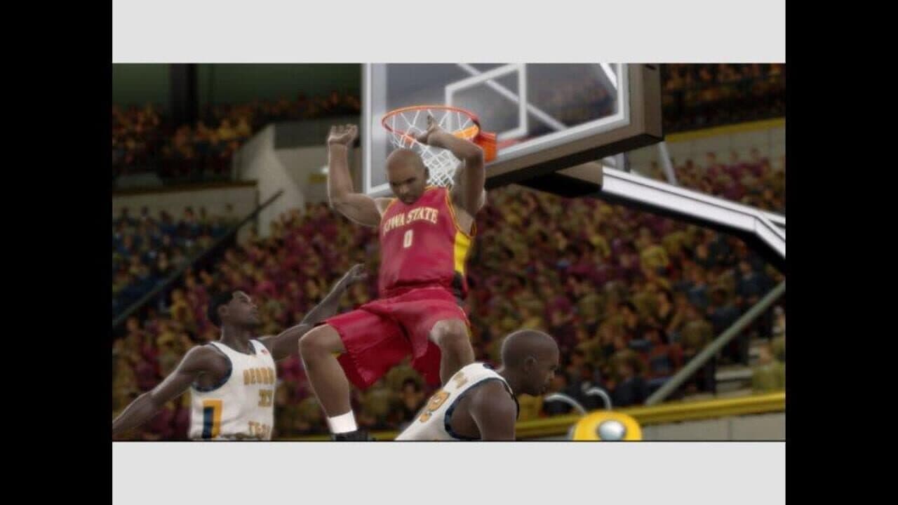 College Hoops 2K6 thumbnail 4