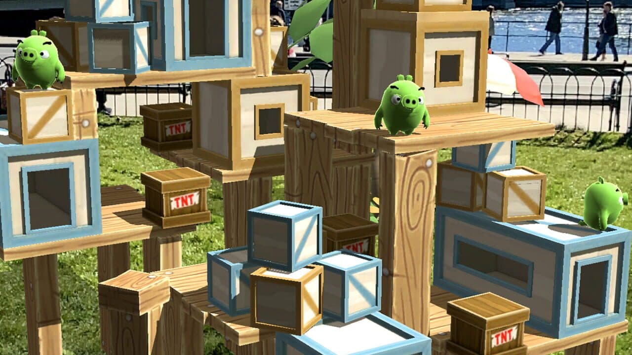 Angry Birds AR: Isle of Pigs thumbnail 2