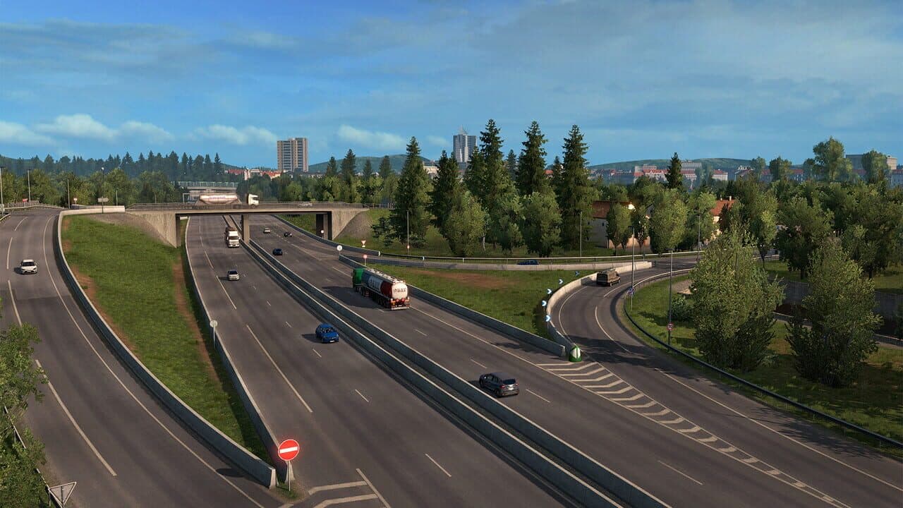 Euro Truck Simulator 2 thumbnail 8
