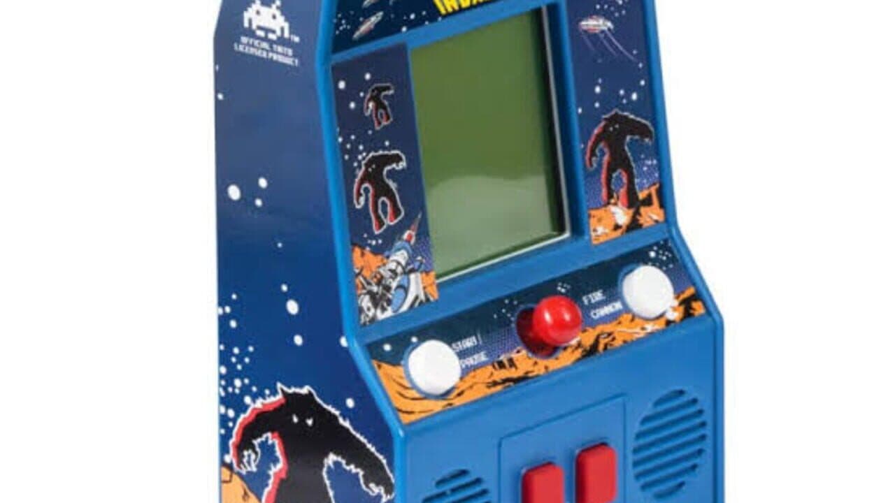 Space Invaders Mini Electronic thumbnail 2
