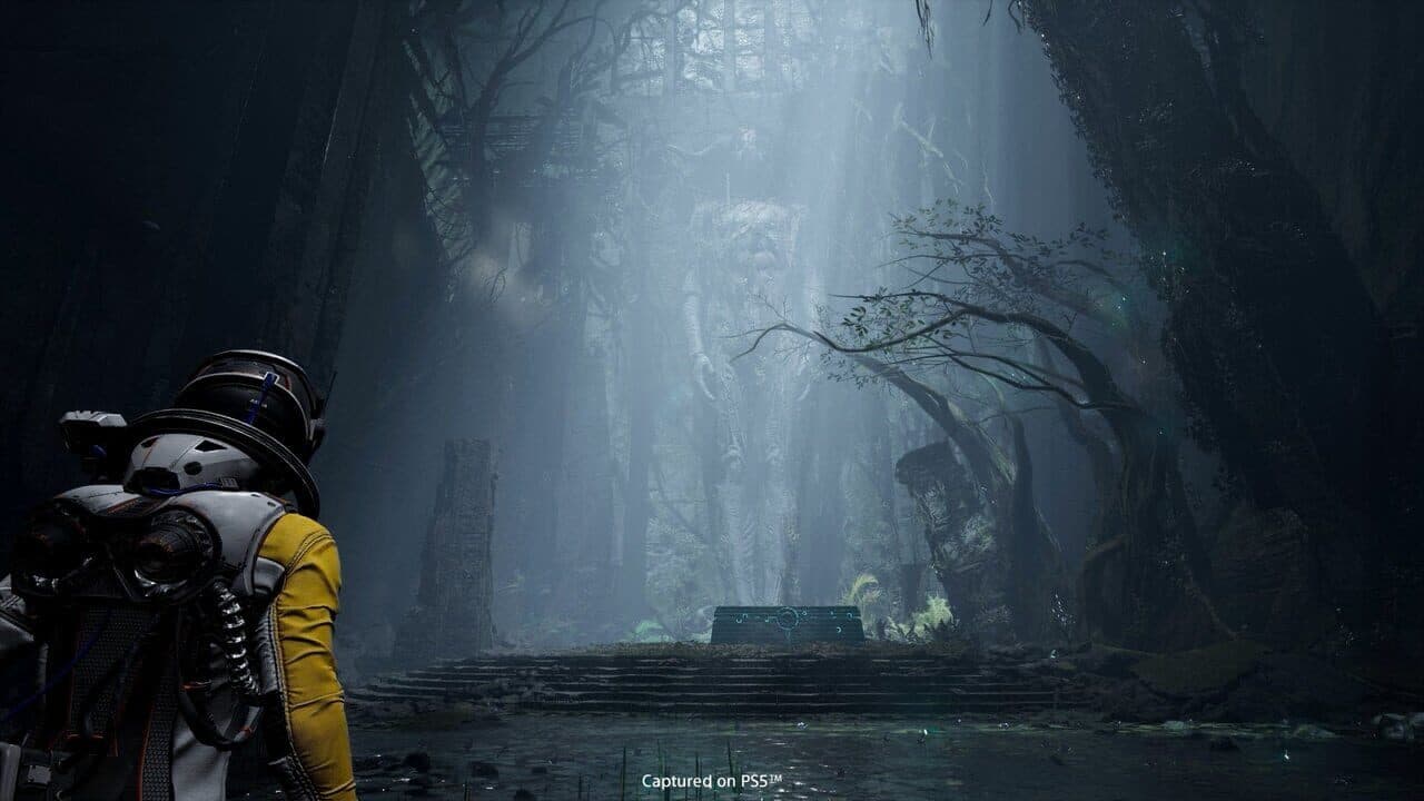 Returnal: Digital Deluxe Edition thumbnail 6