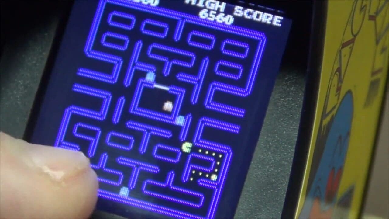 Tiny Arcade: Pac-Man thumbnail 2