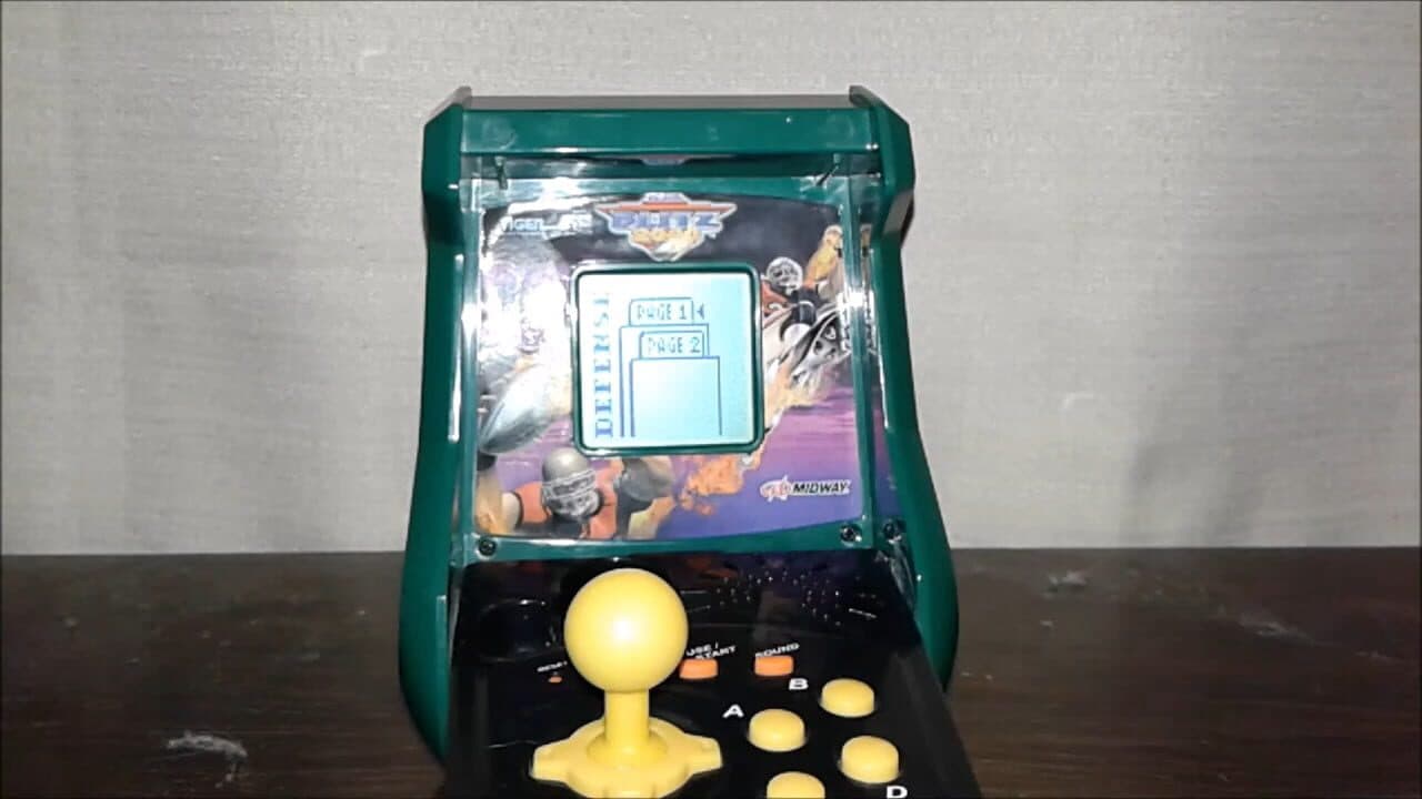 NFL Blitz 2000 thumbnail 2