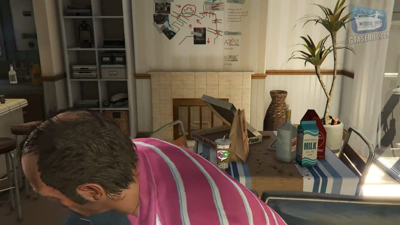 Grand Theft Auto V: Premium Edition & Megalodon Shark Card Bundle thumbnail 4