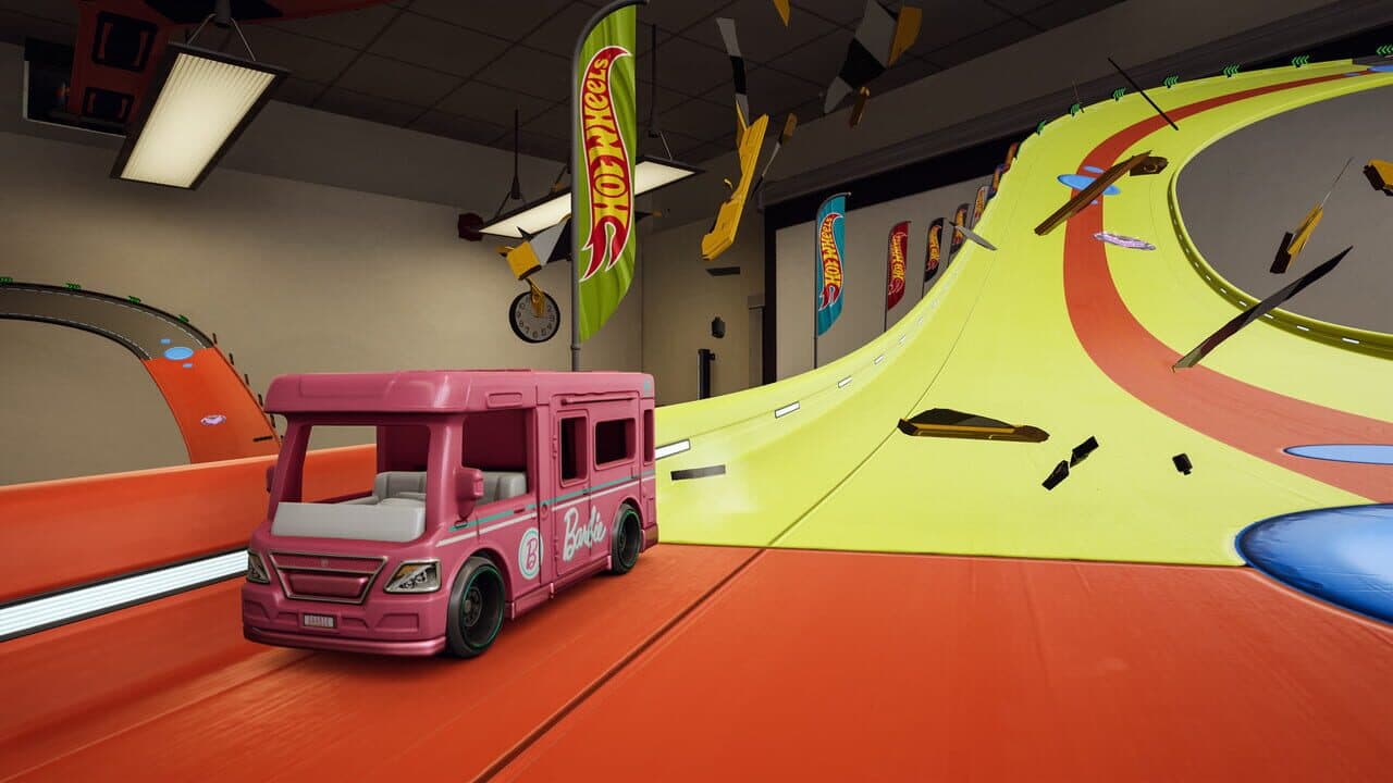 Hot Wheels: Barbie Dream Camper thumbnail 5