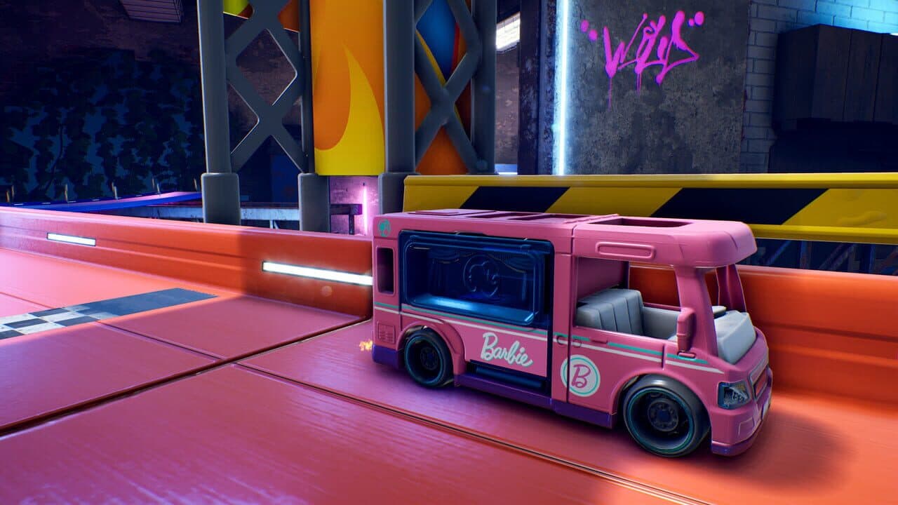 Hot Wheels: Barbie Dream Camper thumbnail 2