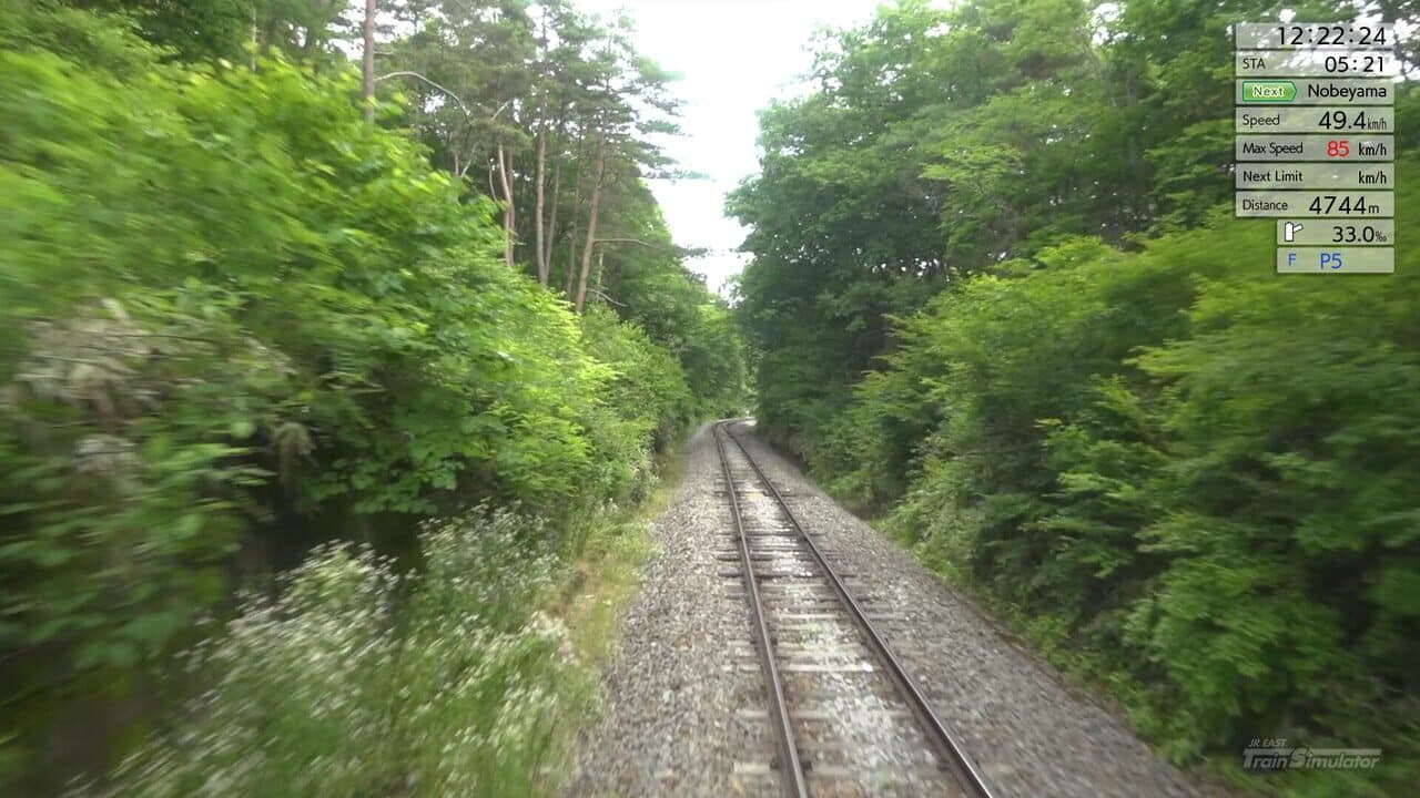 JR East Train Simulator: Koumi Line (Kobuchizawa to Komoro) Kiha E200 series screenshot 1
