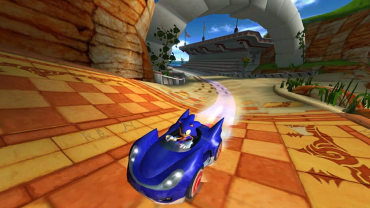 Sonic & Sega All-Stars Racing thumbnail 3