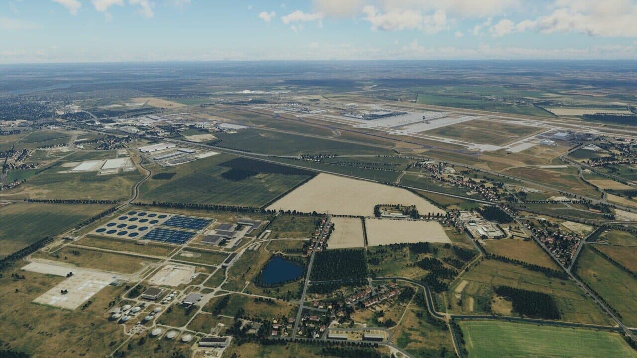 X-Plane 12: Aerosoft - Airport Berlin Brandenburg V2 thumbnail 7