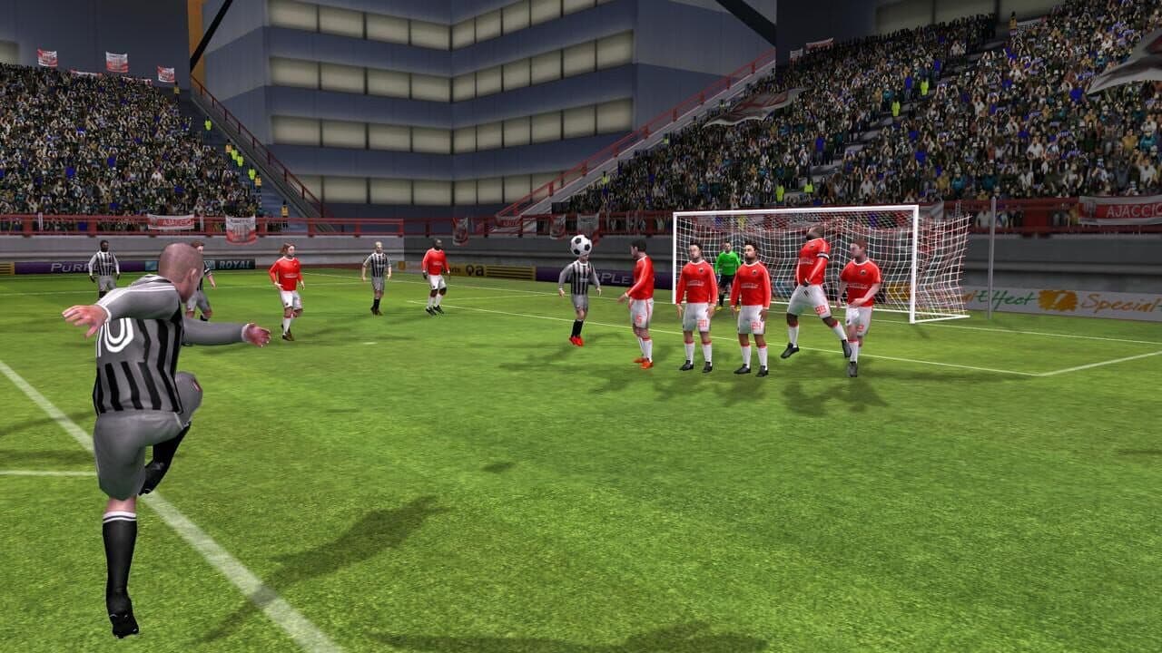 Dream League Soccer thumbnail 5