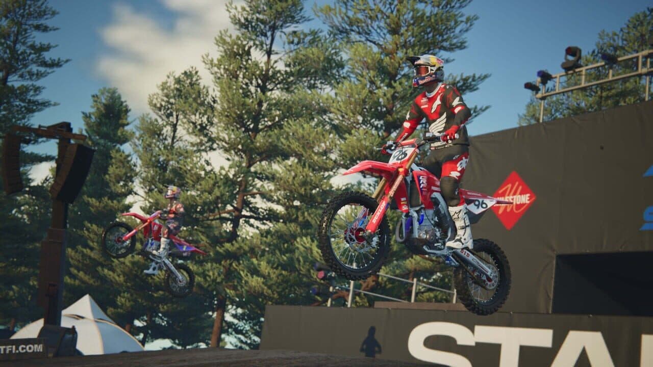 Monster Energy Supercross 25: The Official Video Game thumbnail 2