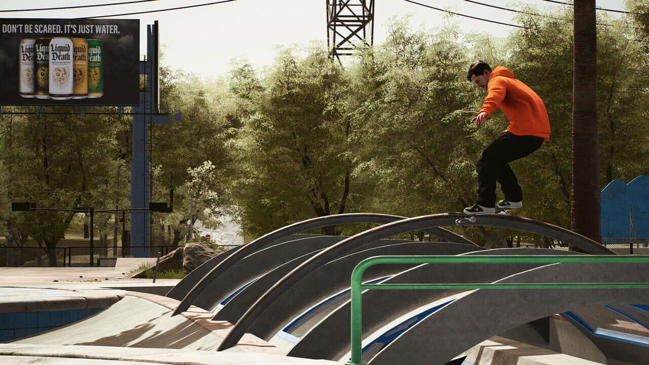 Session: Skate Sim Waterpark & Chris Cole thumbnail 4