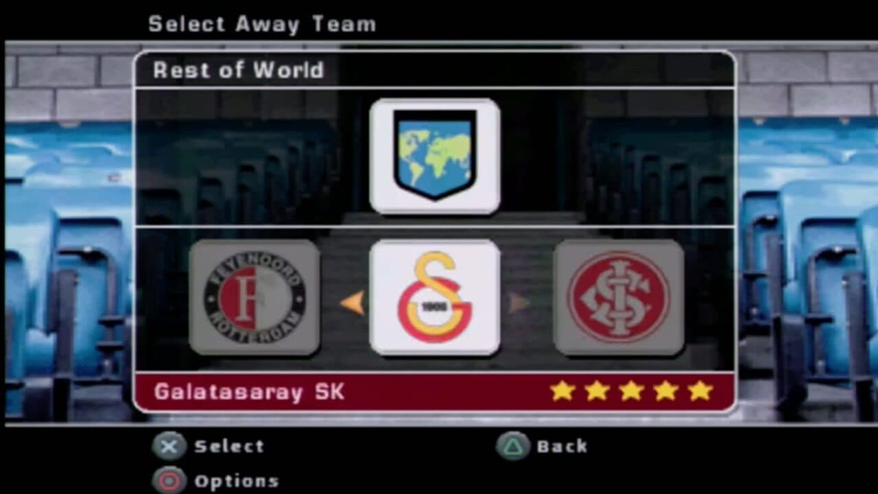 FIFA Soccer 2004 thumbnail 3