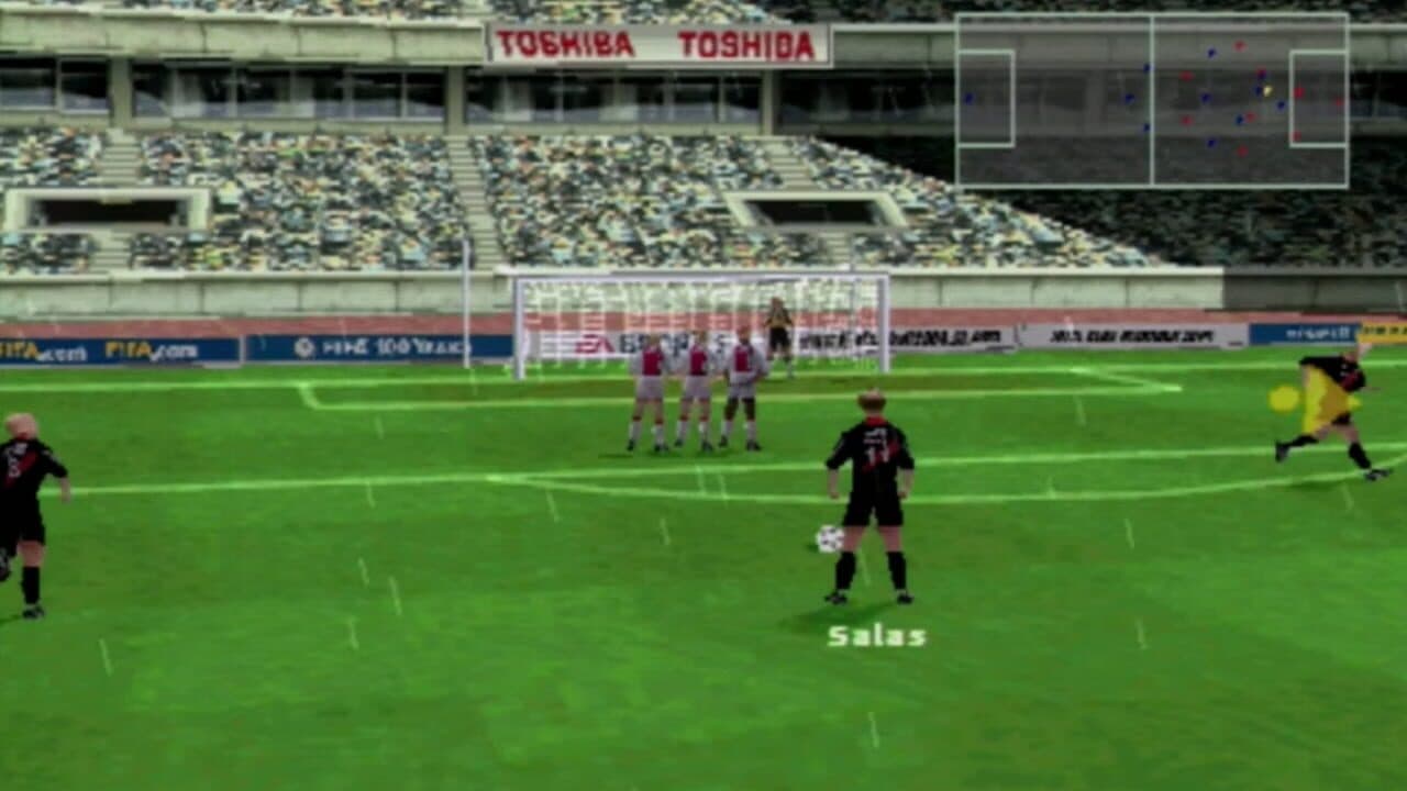 FIFA Soccer 2004 thumbnail 10