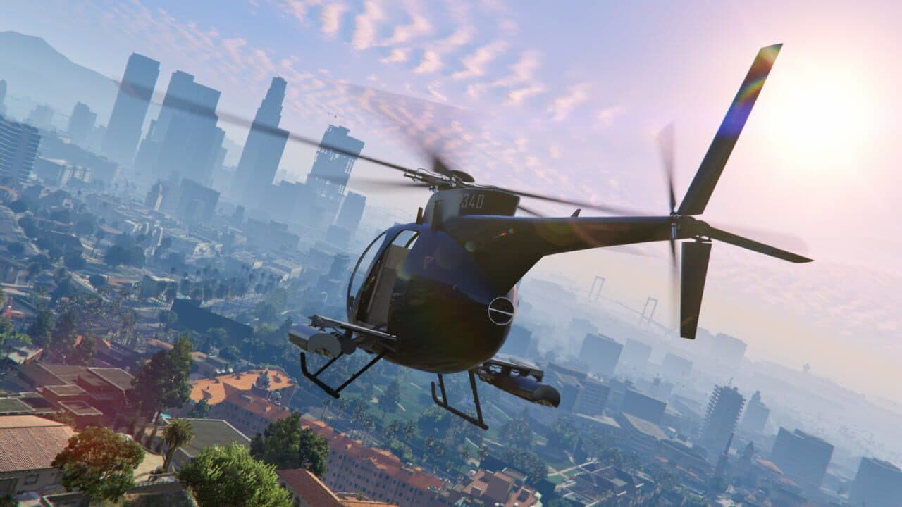 Grand Theft Auto V: Premium Online Edition & Whale Shark Card Bundle thumbnail 7